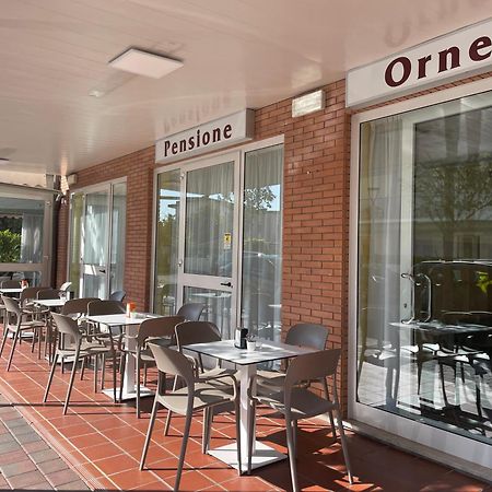 Pensione Ornella ลินญาโน ซับเบียโดโร ภายนอก รูปภาพ