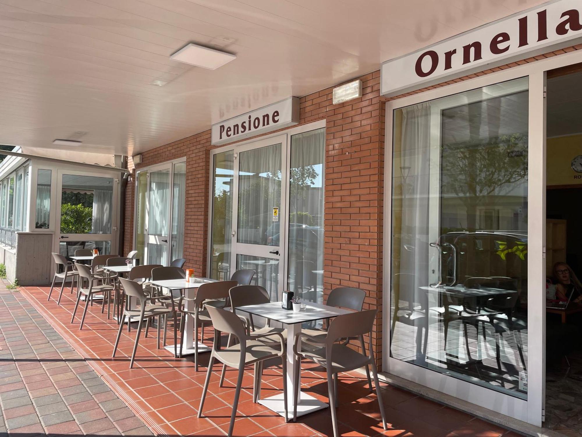 Pensione Ornella ลินญาโน ซับเบียโดโร ภายนอก รูปภาพ